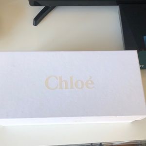 📦 Chloé shoe box